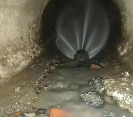 龙河镇市政管道清淤